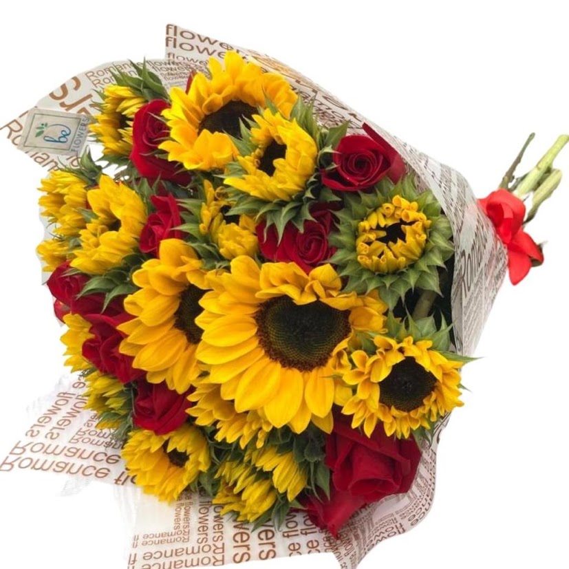 BE GREAT, bouquet con rosas y girasoles